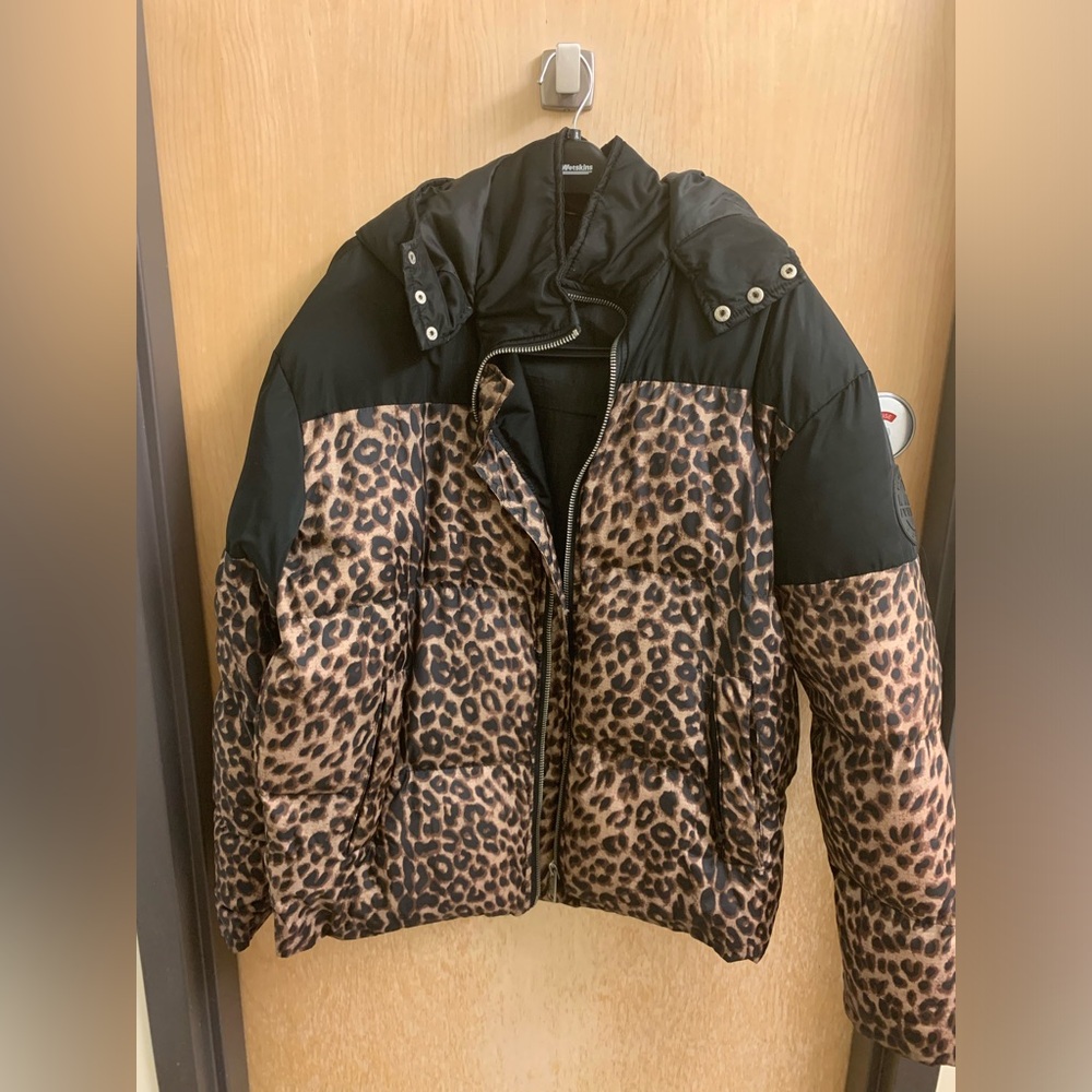 Boohoo MAN Cheetah Print Puffer Jacket